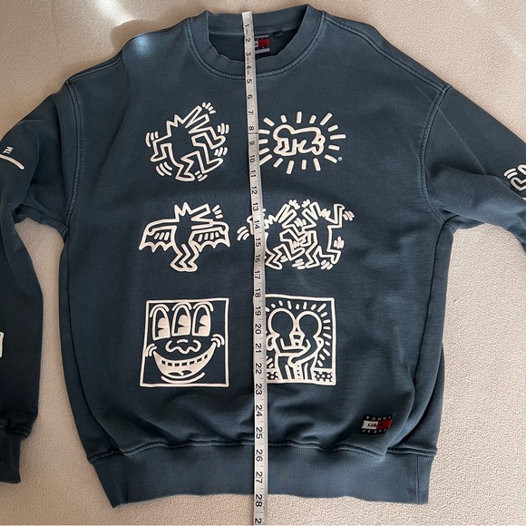 TOMMY HILFIGER JEANS X KEITH HARING Oversized Sweatshirt - Unisex Blue Grey - Picture 6 of 9
